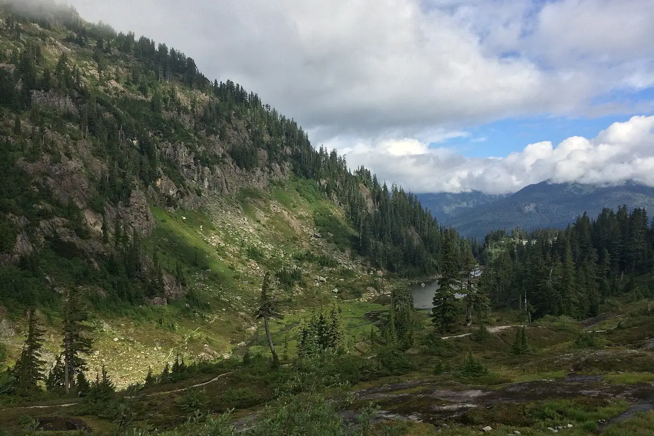 One of the Bagley Lakes below Table Mountain, at the start of the Chain Lakes Loop