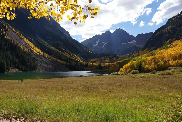 Golden aspens framing Maroon Lake in late September